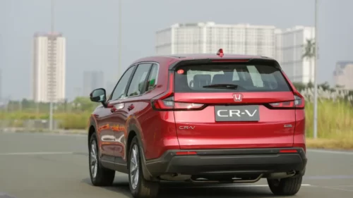 Đuôi xe Honda CR-V L 2024