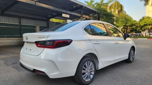 Đuôi xe Honda City G 2024