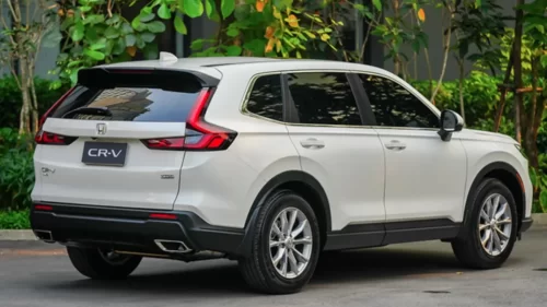 Đuôi xe Honda CR-V G 2024