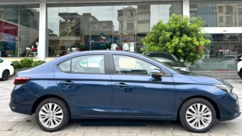 Thân xe Honda City L