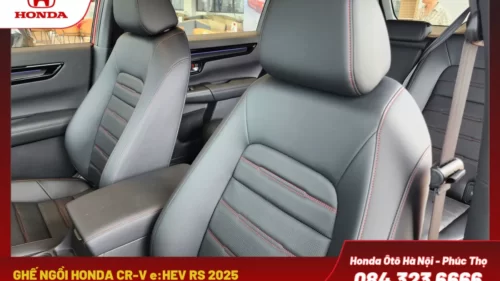 Ghế ngồi bọc da cao cấp, êm ái, mang đến sự thoải mái tối đa cho mọi hành khách. Ghế lái chỉnh điện 8 hướng, nhớ 2 vị trí, giúp bạn nhanh chóng tìm được tư thế ngồi lý tưởng.