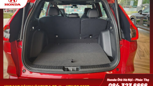 Khoang hành lý rộng rãi, đáp ứng nhu cầu chứa đồ đa dạng của bạn. Cửa cốp chỉnh điện thông minh giúp việc chất dỡ hành lý trở nên dễ dàng và tiện lợi hơn bao giờ hết.