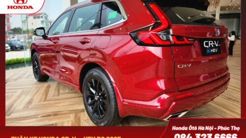 Thân xe với những đường gân dập nổi kéo dài từ đầu đến đuôi xe. Thiết kế này giúp tăng tính khí động học làm giảm lực cản không khí, tăng hiệu quả vận hành và tiết kiệm nhiên liệu.