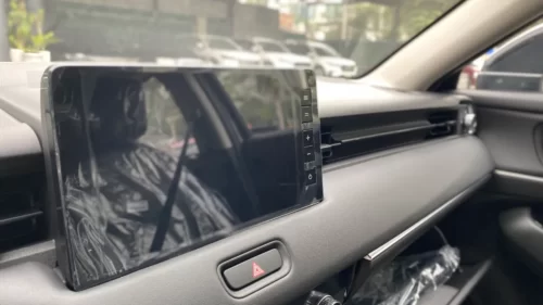 Màn hình giải trí: Kết nối Apple CarPlay không dây, cảm ứng mượt mà.