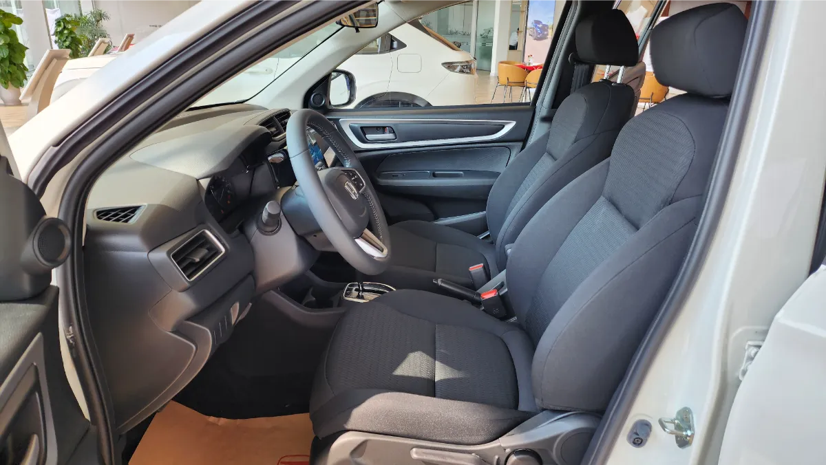 Nội thất Honda BR-V - Không gian rộng rãi, bảng điều khiển hiện đại, tiện nghi cho cả gia đình.