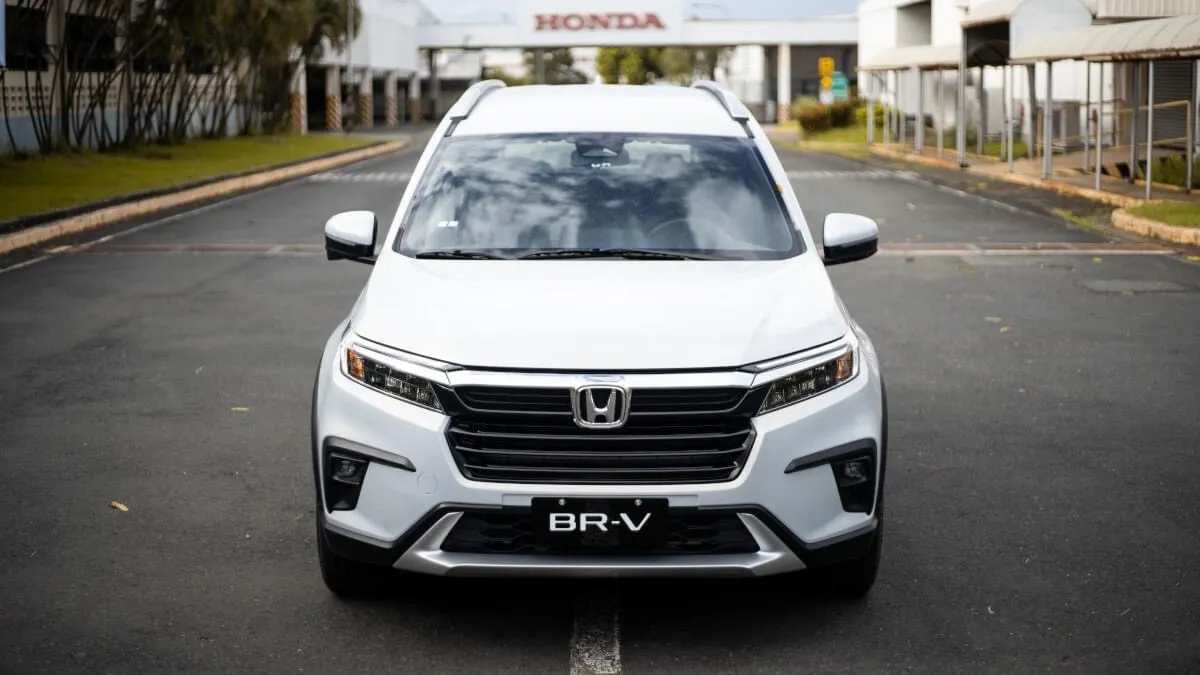 BR-V không có cửa sổ trời