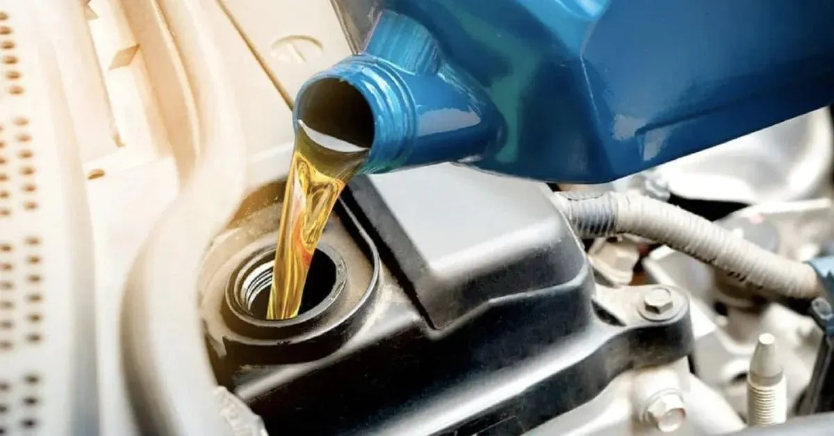 Khi nào cần thay nhớt cho Honda Civic?