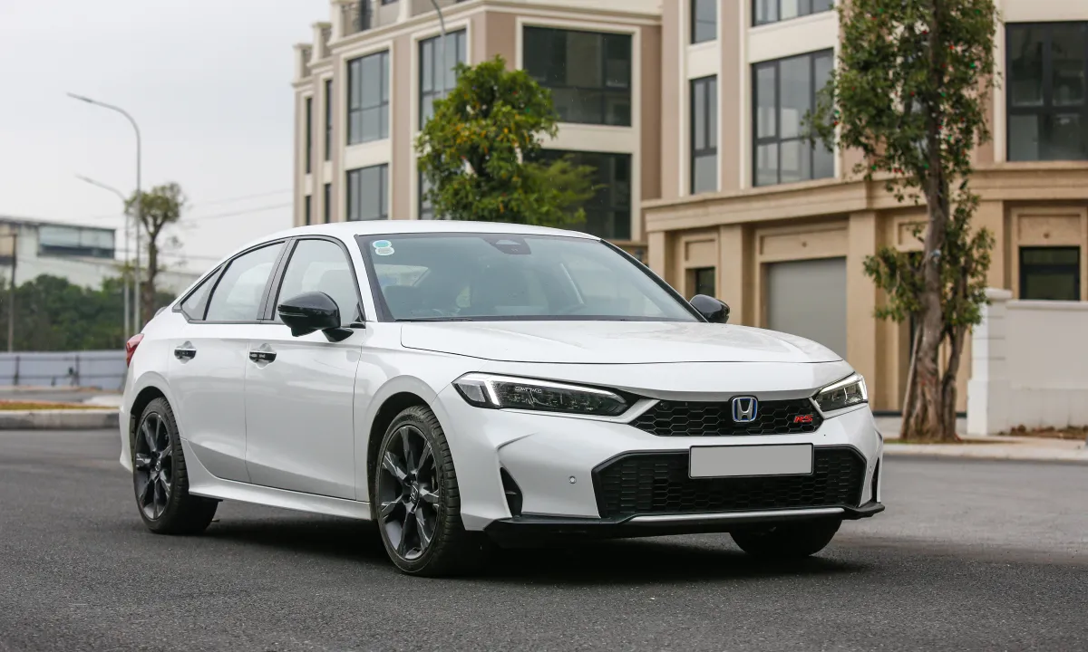 Civic – thể thao, khác biệt, đáng tiền