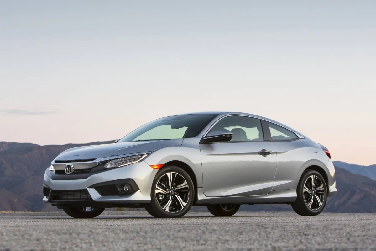 Honda Civic Coupe (nhập khẩu)
