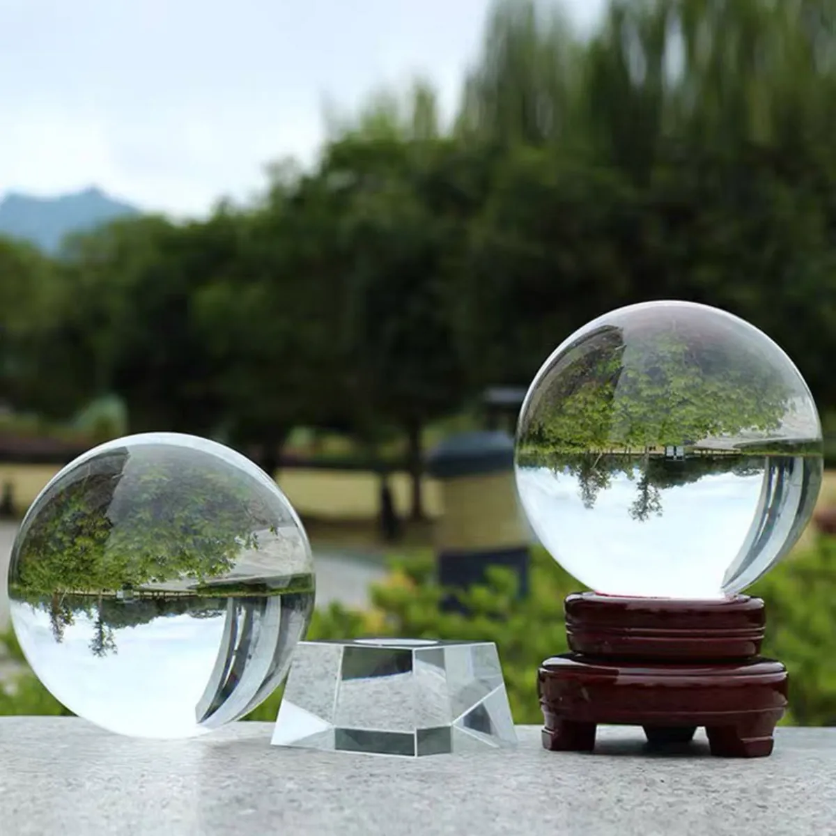Quả cầu pha lê trắng