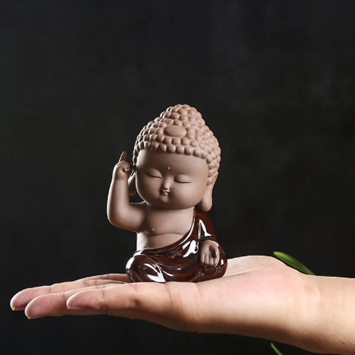 Tượng Phật bằng gỗ