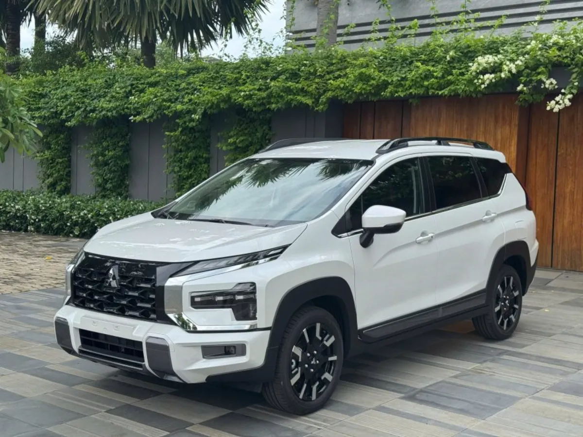 Mitsubishi Xpander Cross