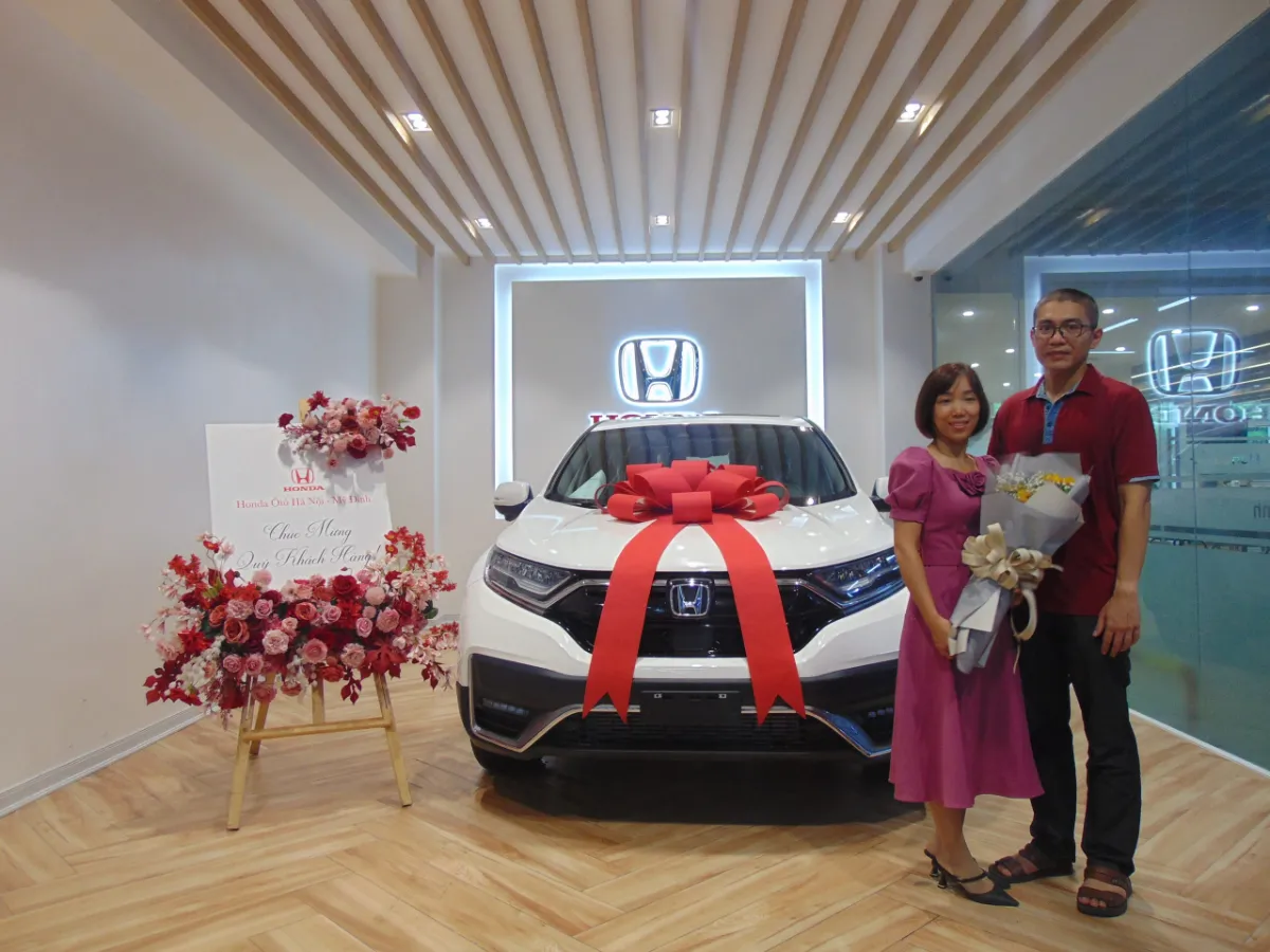 mua xe ô tô mới phải trang bị thêm phụ kiện