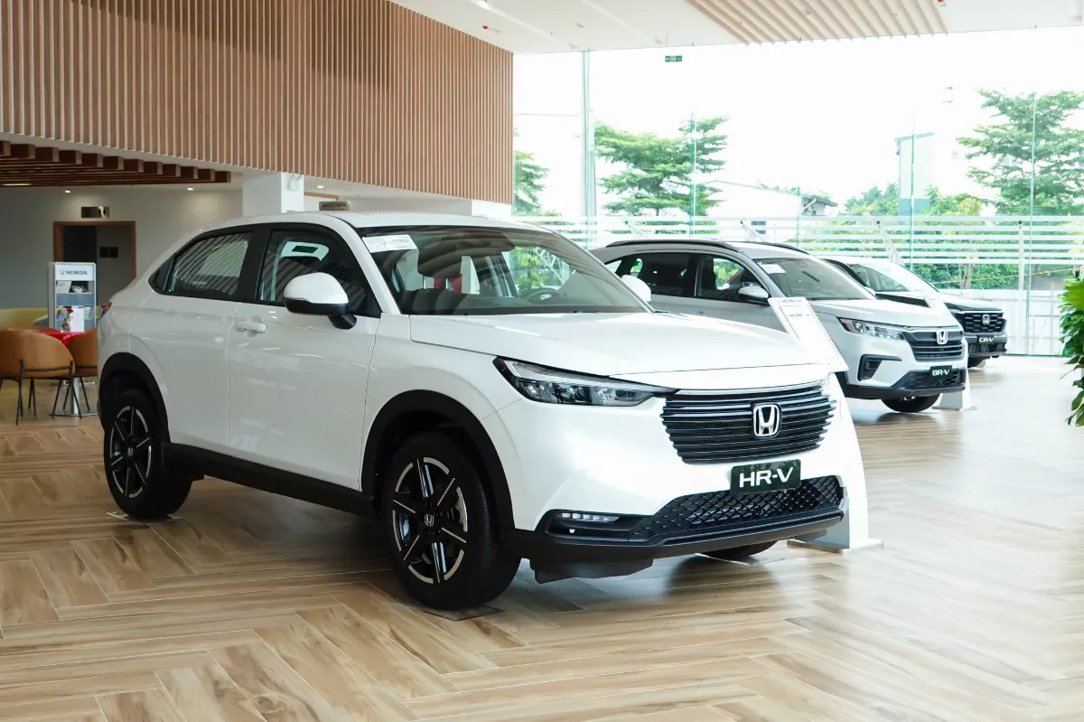 Lưu ý quan trọng trước khi nhận xe ô tô mới