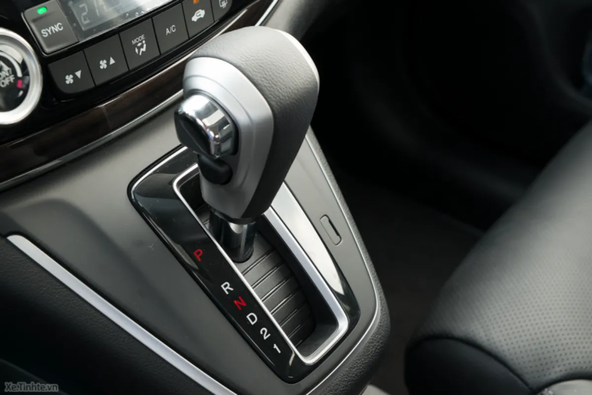 các ký hiệu hộp số P-R-N-D